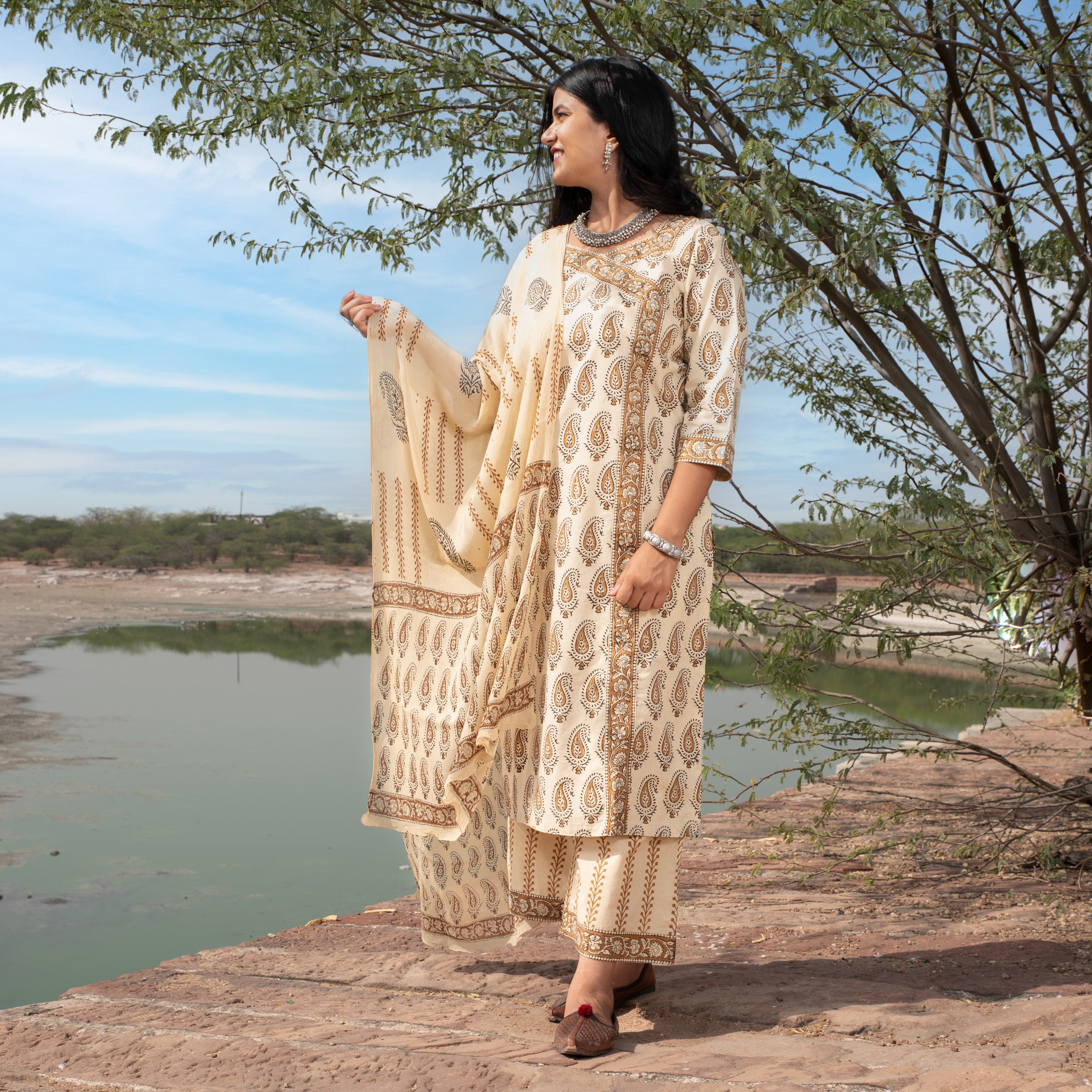 KURTA & SUIT SETS