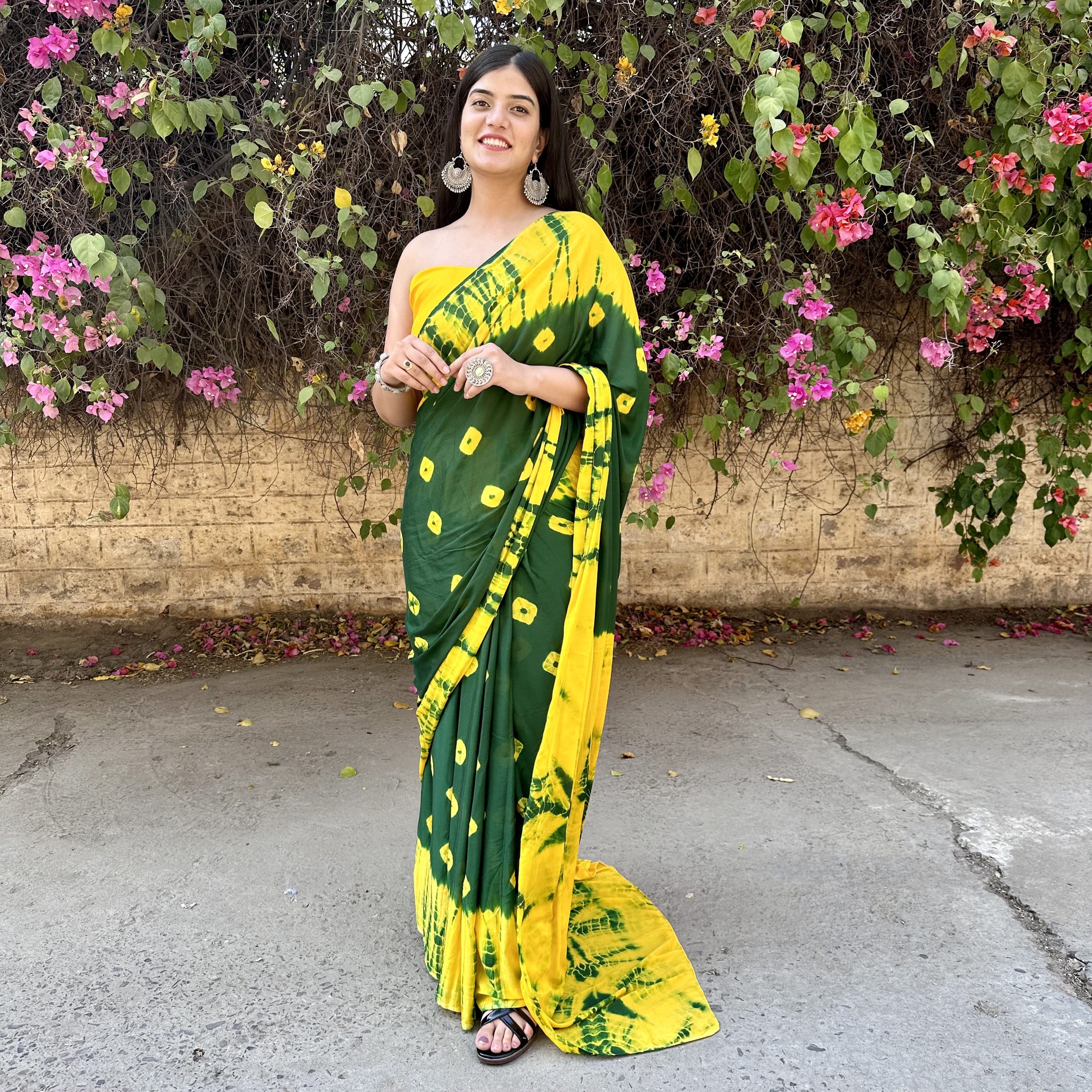 green bandhej shibori tie dye chinnon saree handmade in india light-weight for summer wear party wear office wear Indian outfit