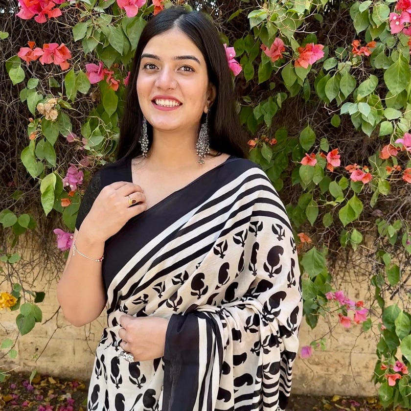 Breathable mul cotton designer saree handblock boota print and matching pallu blouse online shopping made in india off white and black