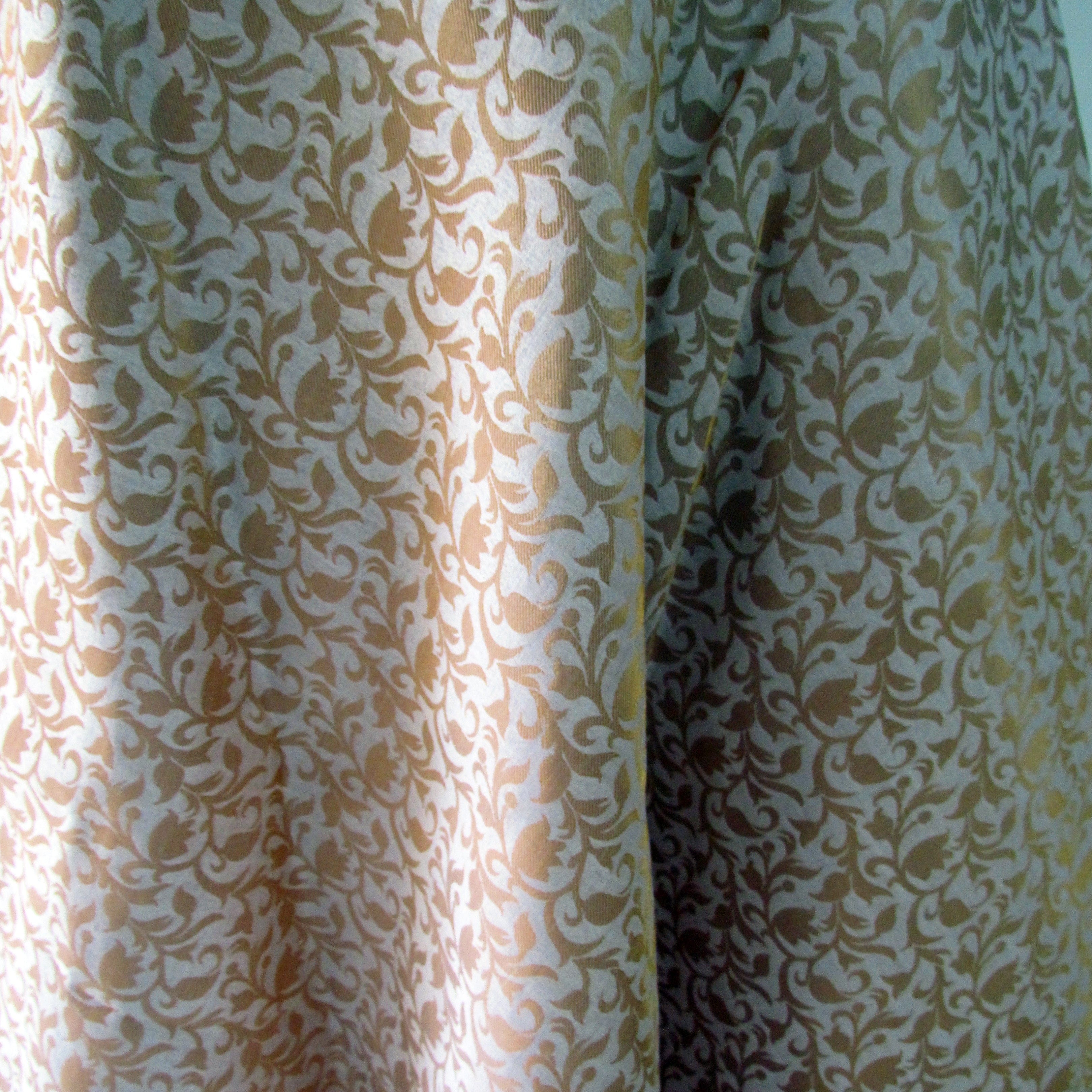 brocade skirt in cream colour