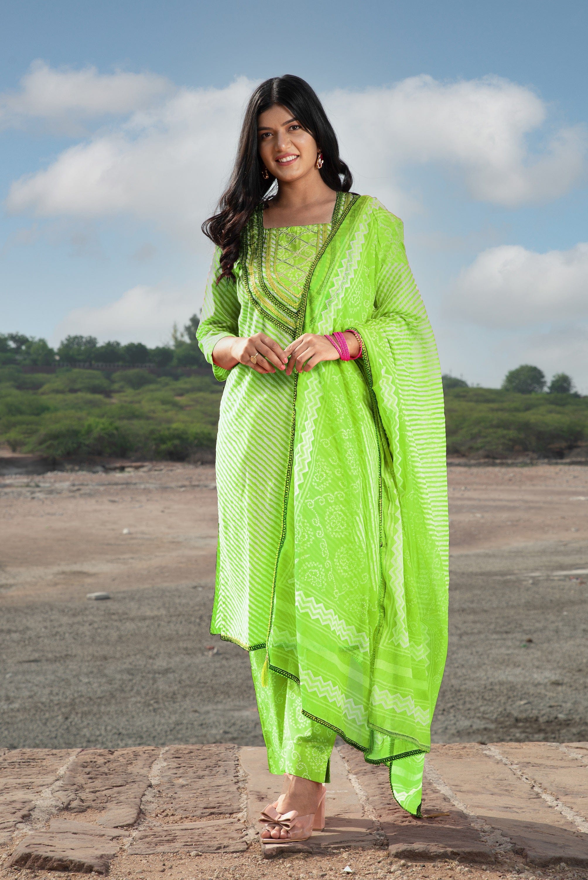 Green Lehariya Bandhej cotton suit set with cotton dupatta